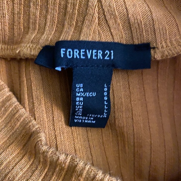 Forever 21 Turtleneck Short Dress - Picture 3 of 3